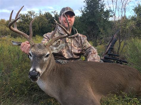 Hunter's Lodging. . Texas deer hunts under 3000